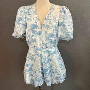 IN THE STYLE BLUE TOILE BUBBLE HEM PUFFED SLEEVE PLAYSUIT ROMPER Like New US 6